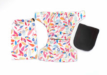 Load image into Gallery viewer, Feathers Reusable Nappy Set